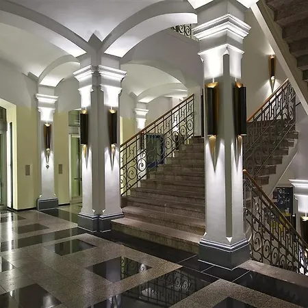 호텔 Ostbahnhof 4*