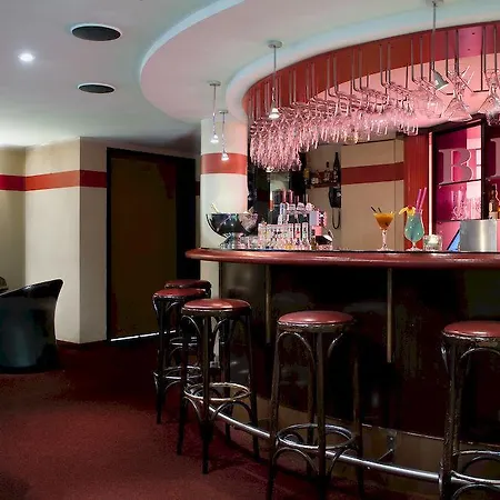 Ostbahnhof Hotell 4*