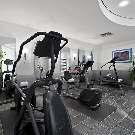 Ostbahnhof 호텔 4*