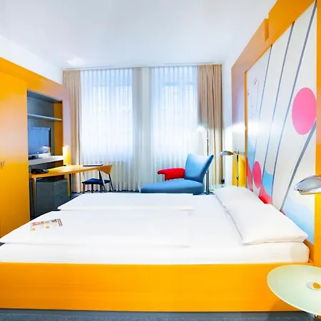 Ostbahnhof Hotell 4*