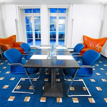 Ostbahnhof Hotell 4*
