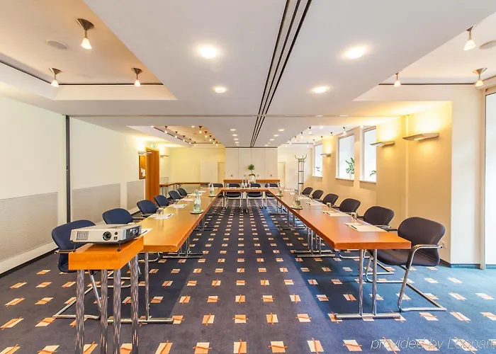 Ostbahnhof 4* ベルリン