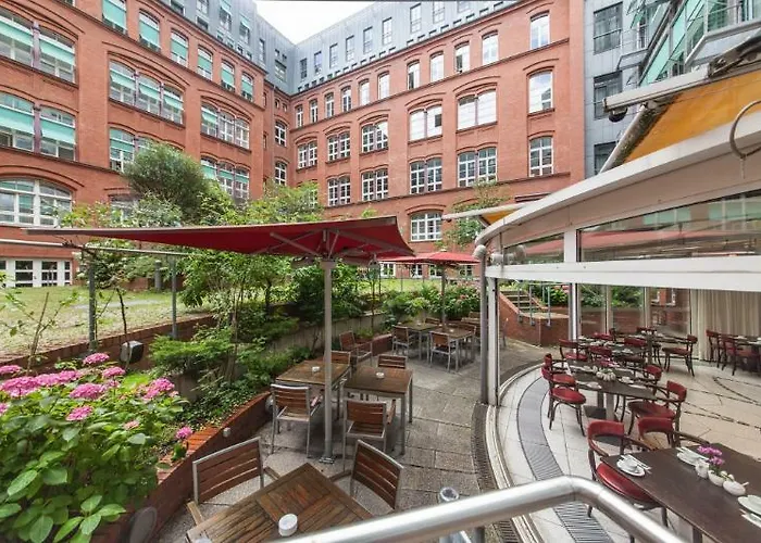 ホテル Ostbahnhof 4*