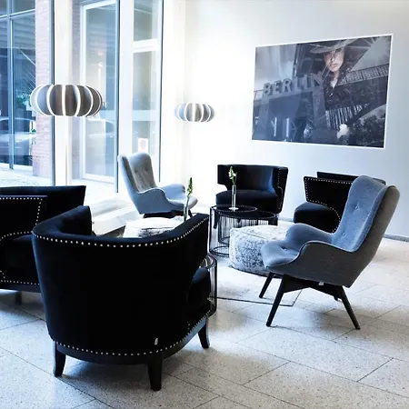 Ostbahnhof 4* برلين