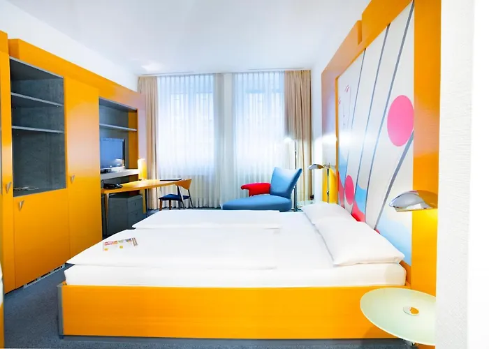 Ostbahnhof Hotell 4*