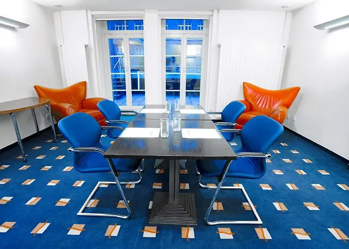 Ostbahnhof Hotell 4*